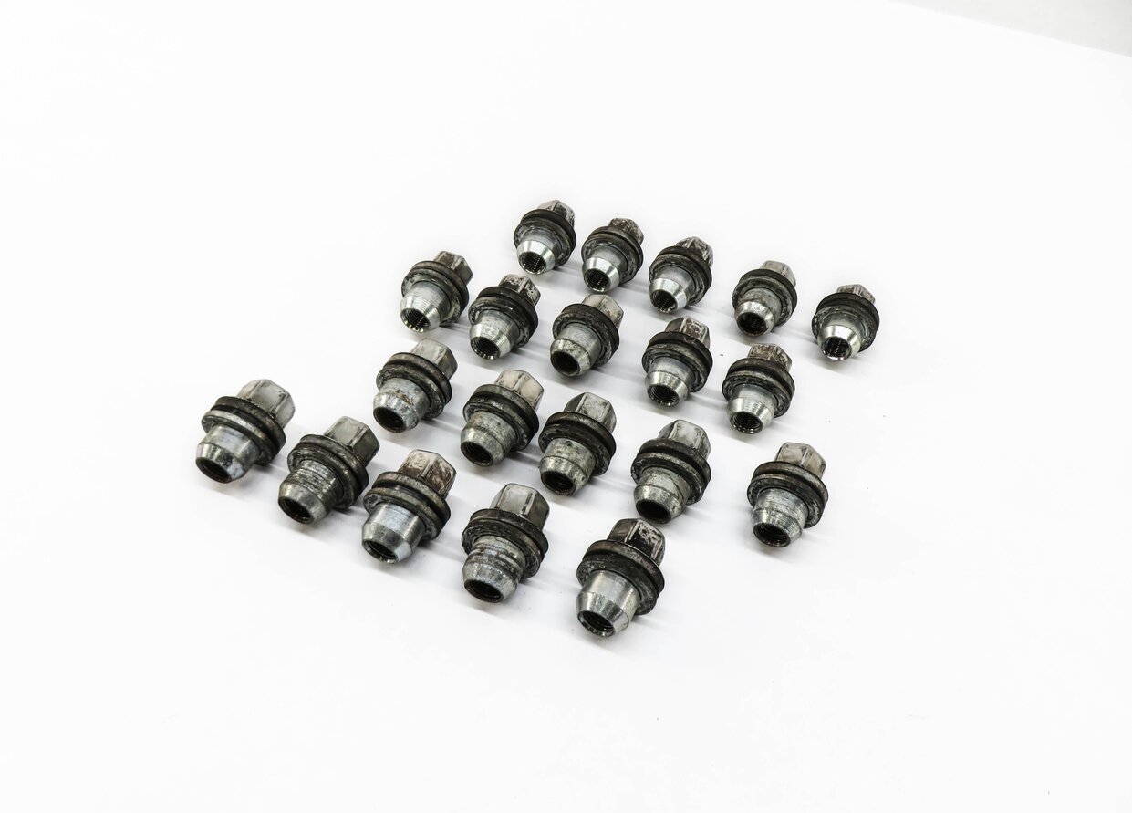 2005-2018 RANGE ROVER / SPORT LR3 LR4 DISCOVERY WHEEL TIRE RIM LUG NUT SET-20