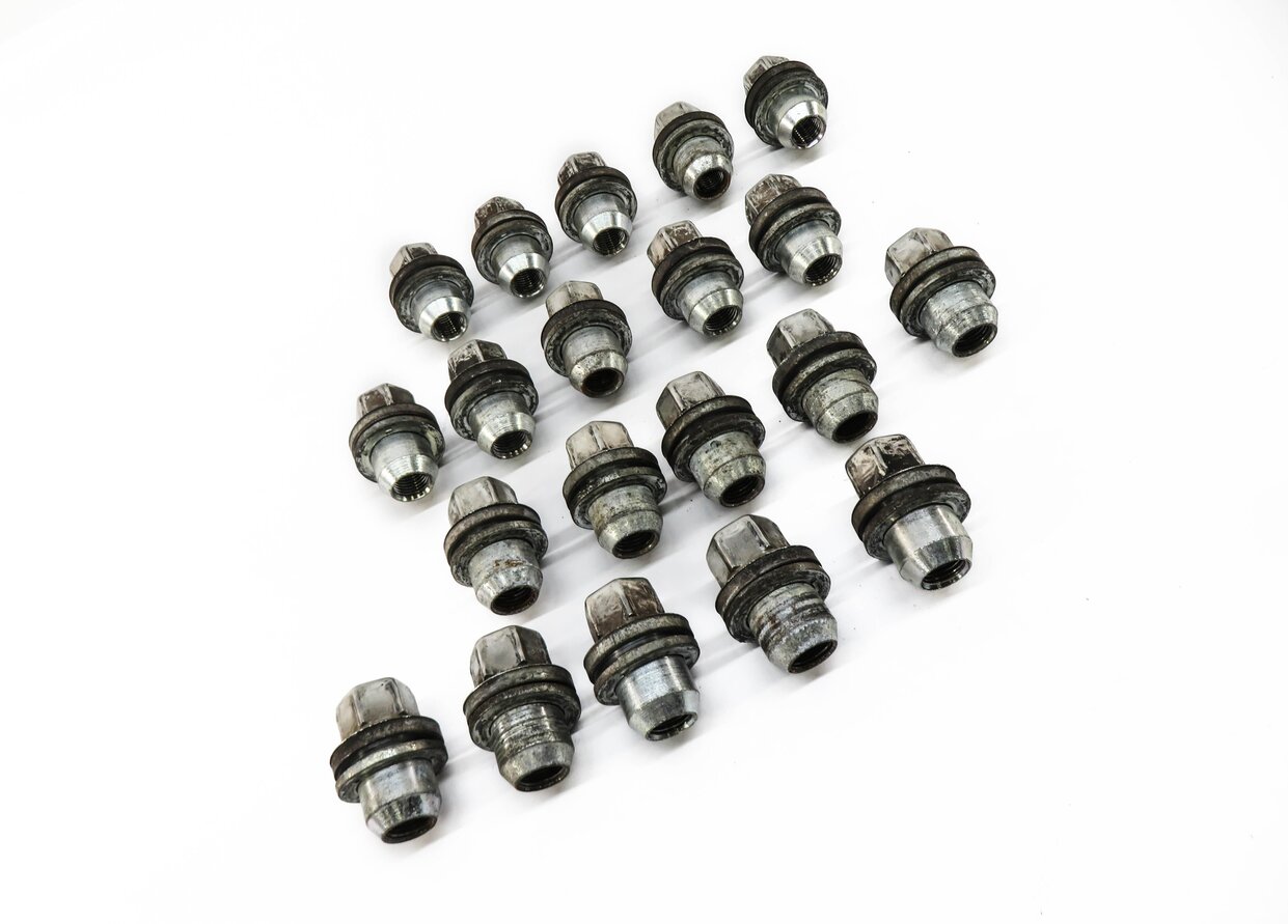 Thumbnail 3: 2005-2018 RANGE ROVER / SPORT LR3 LR4 DISCOVERY WHEEL TIRE RIM LUG NUT SET-20