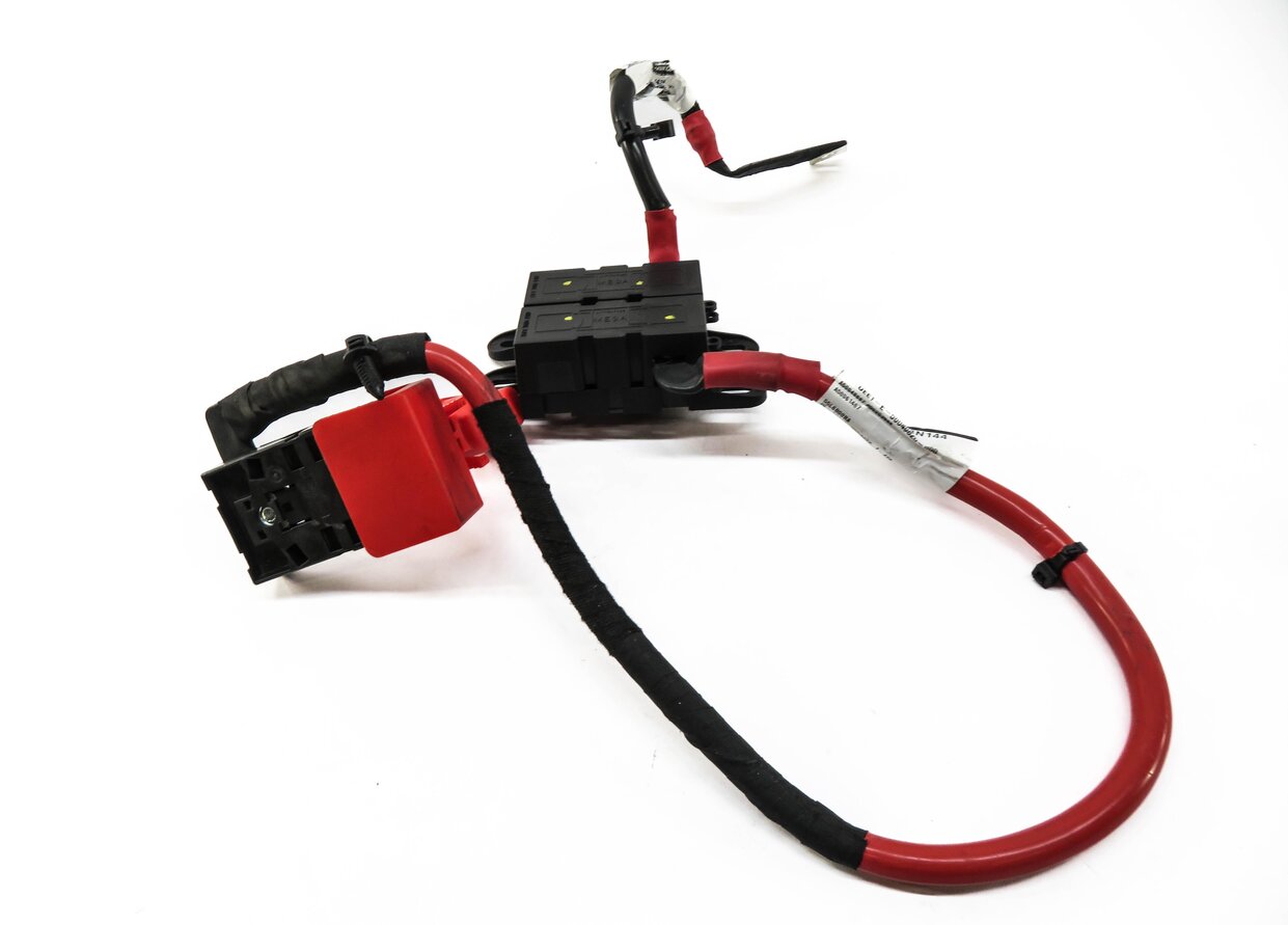 Thumbnail 3: 2014 RANGE ROVER SPORT (L494) POSITIVE BATTERY CABLE