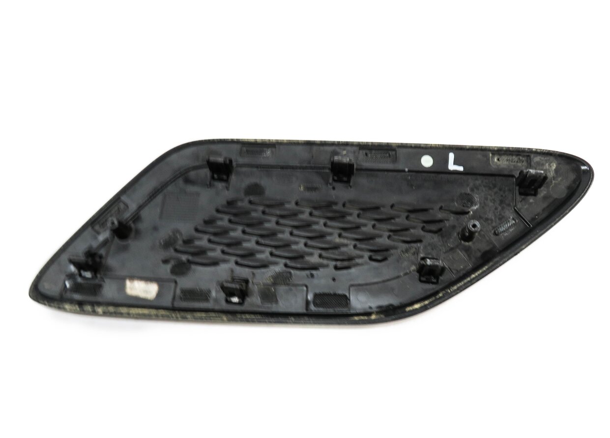 Thumbnail 4: 2014 RANGE ROVER SPORT (L494) LEFT FRONT DRIVER HOOD VENT GRILLE TRIM (BLACK)