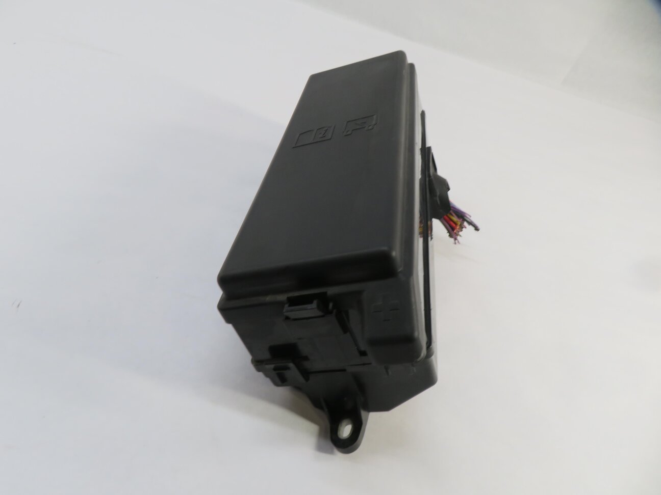 2014 RANGE ROVER SPORT (L494) 3.0L SUPERCHARGED ENGINE FUSE BOX