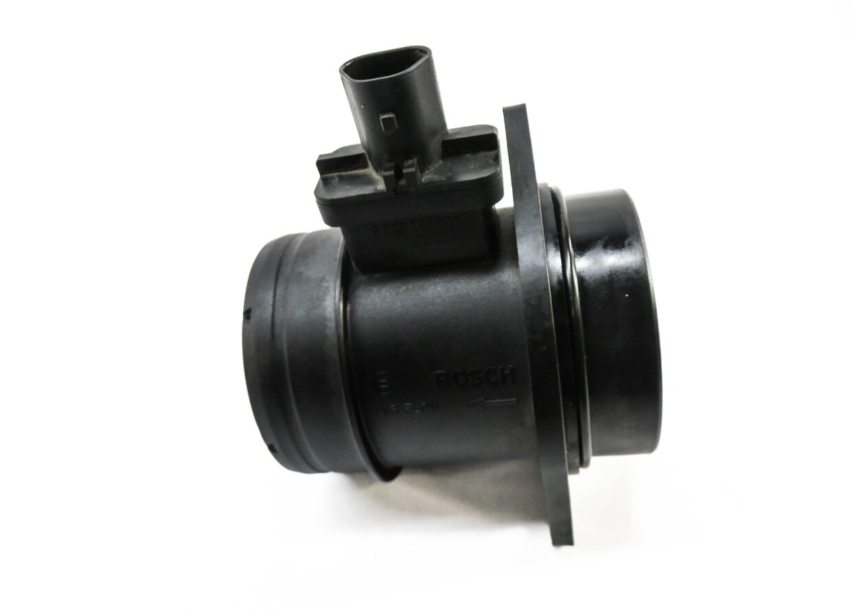 Thumbnail 2: 2013-2019 JAGUAR LAND ROVER F-TYPE XF LR4 ROVER SPORT - MASS AIR FLOW SENSOR