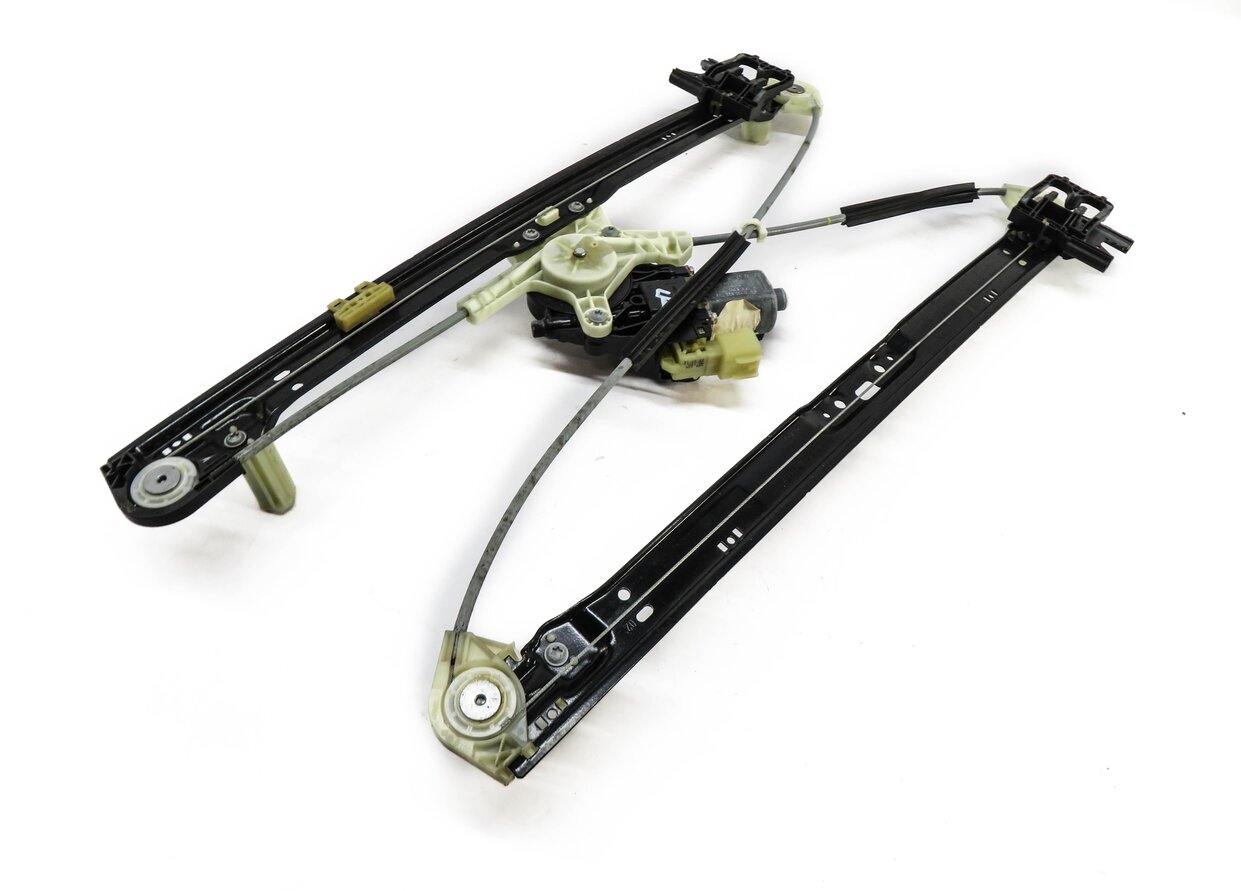 Thumbnail 3: 2014-2020 RANGE ROVER SPORT (L494) LEFT REAR DOOR WINDOW REGULATOR w/ MOTOR