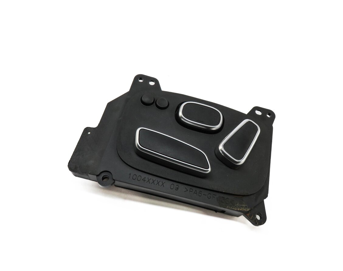 Thumbnail 1: 2014 RANGE ROVER SPORT (L494) RIGHT FRONT PASSENGER SEAT ADJUSTMENT SWITCH