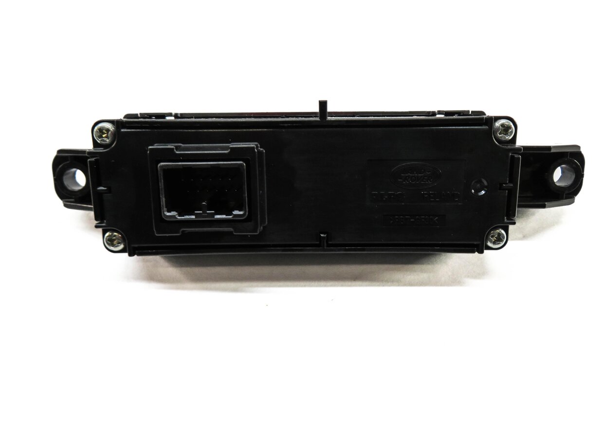 Thumbnail 5: 2014 RANGE ROVER SPORT (L494) REAR HEATED SEAT SWITCH BUTTON