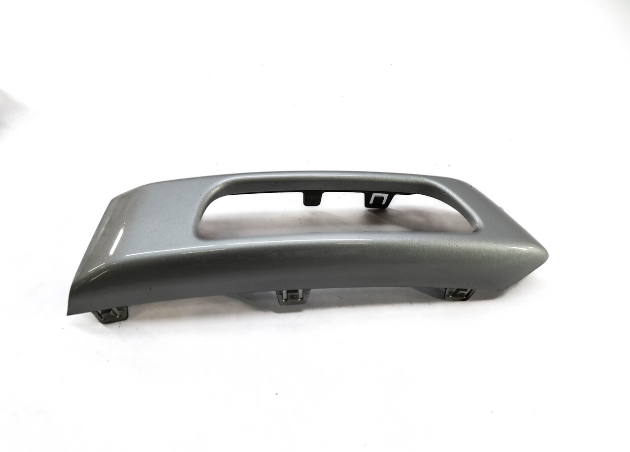 Thumbnail 4: 2014 RANGE ROVER SPORT (L494) LEFT FRONT DRIVER FOGLIGHT TRIM (LUXOR 869)