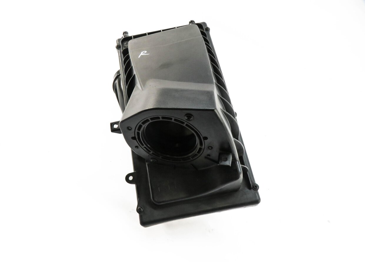 Thumbnail 2: 2013-2014 RANGE ROVER SPORT (L405 L494) 3.0L / 5.0L - RIGHT AIR FILTER BOX