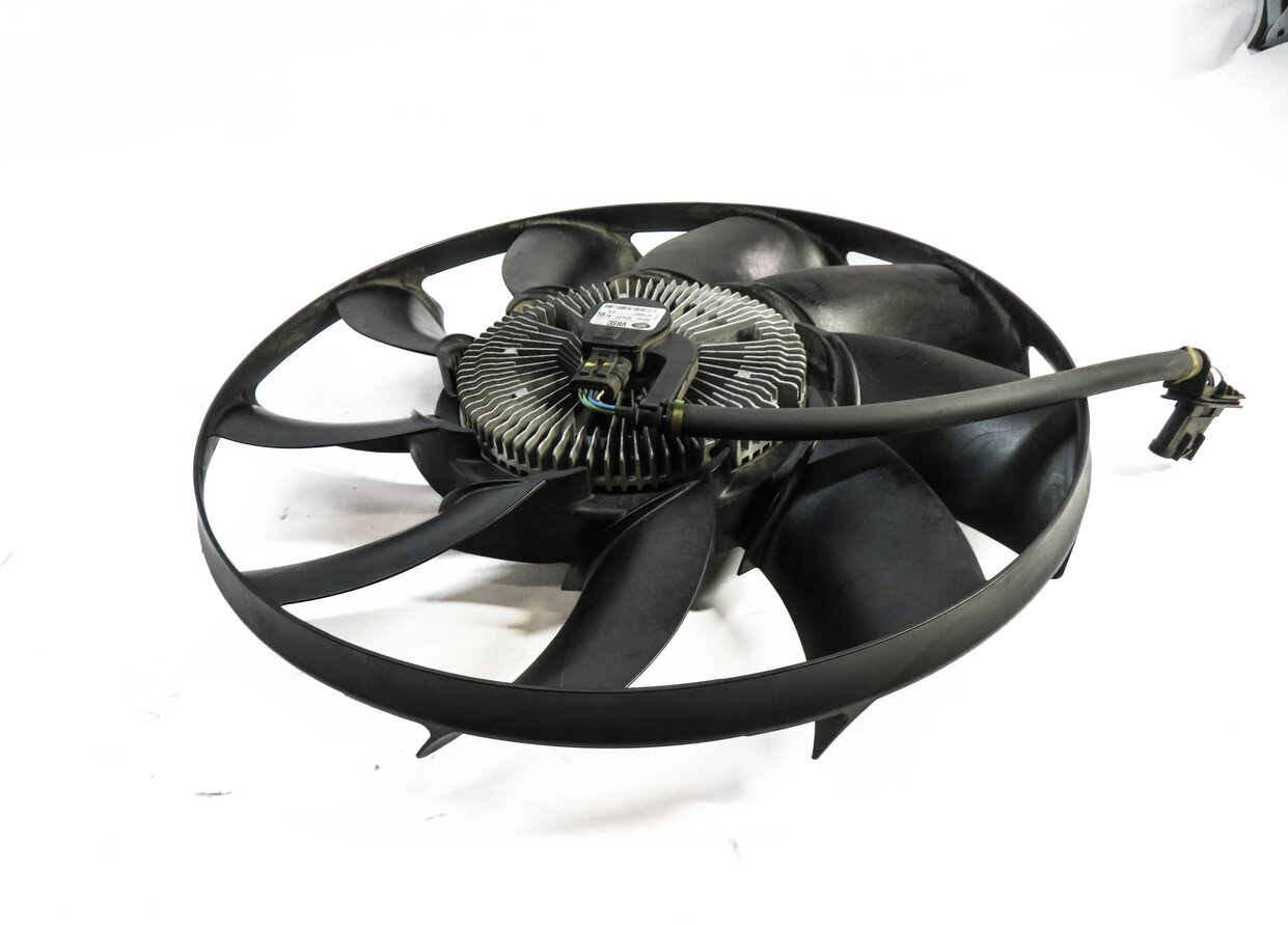 Thumbnail 2: 2010-2018 RANGE ROVER SPORT LR4 - 3.0L / 5.0L SUPERCHARGED ENGINE COOLING FAN