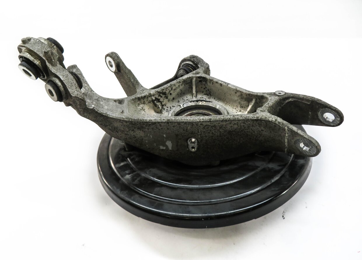 Thumbnail 3: 2014-2017 RANGE ROVER SPORT (L494) LEFT DRIVER REAR SPINDLE KNUCKLE WHEEL HUB