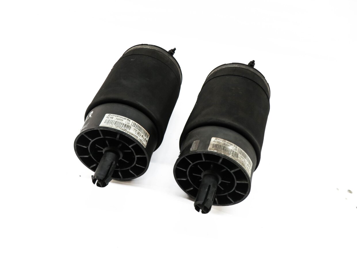 Thumbnail 2: 2014-2020 RANGE ROVER SPORT (L494) LEFT & RIGHT REAR SUSPENSION AIR SPRING SET-2