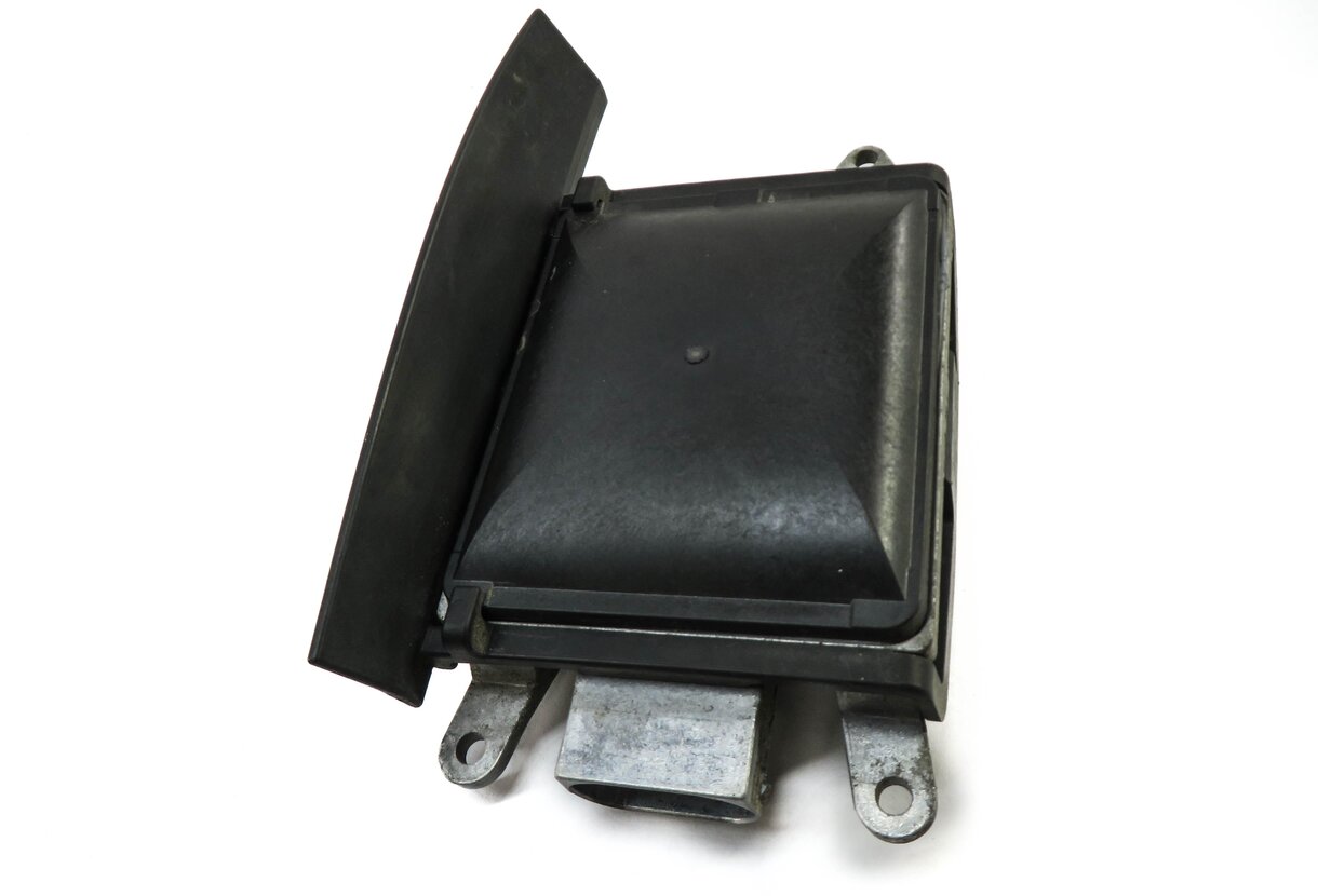 Thumbnail 2: 2013 BMW M5 ///M (F10) RIGHT REAR BLIND SPOT RADAR SENSOR MODULE (MASTER)