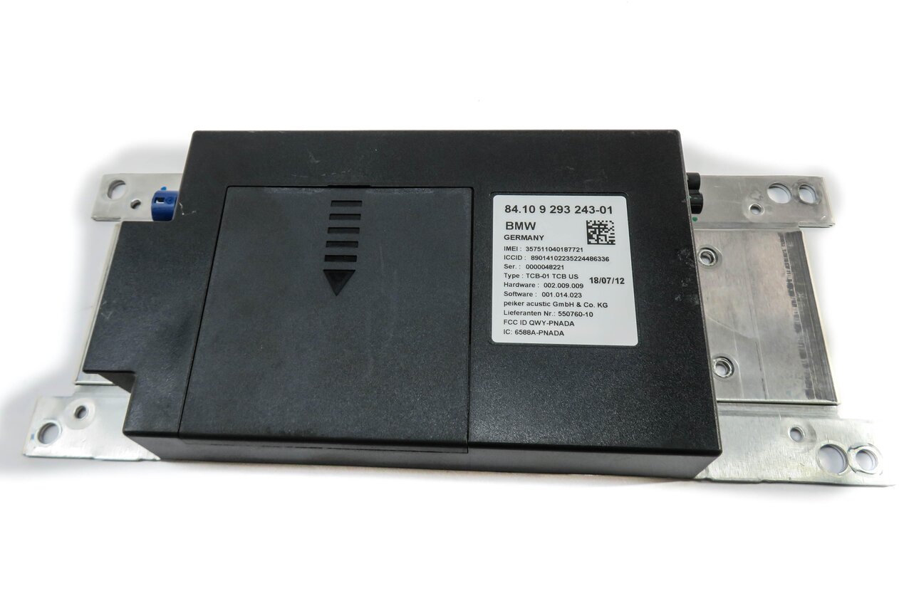 Thumbnail 2: 2013 BMW M5 ///M (F10) BLUETOOTH TELEMATICS COMMUNICATION CONTROL MODULE