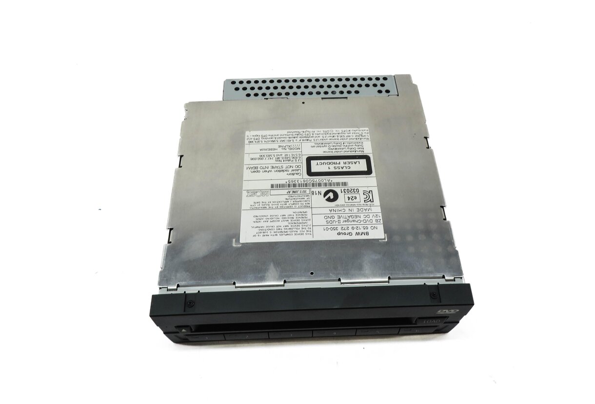 Thumbnail 3: 2013 BMW M5 ///M (F10) RADIO STEREO 6-DISC DVD CHANGER