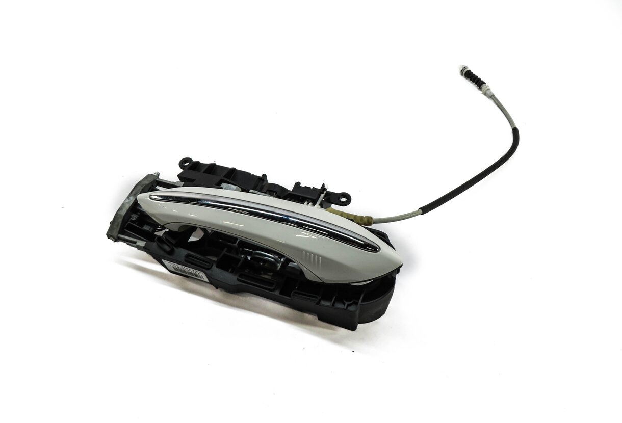 09-18 BMW 528i 535i 550i 740i 750i 760i RIGHT REAR COMFORT DOOR HANDLE (WHITE)