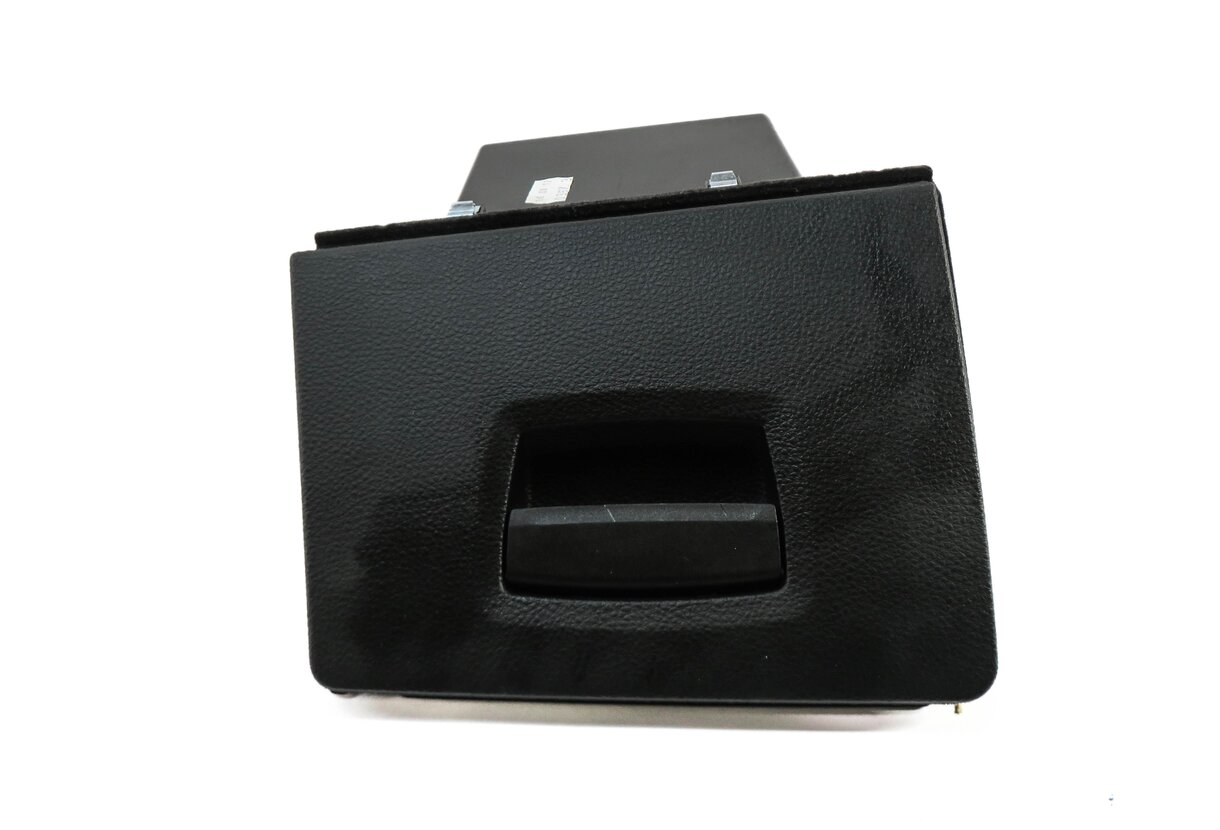 Thumbnail 2: 2013 BMW M5 ///M (F10) LEFT FRONT DRIVER DASH STORAGE COMPARTMENT BOX (BLACK)