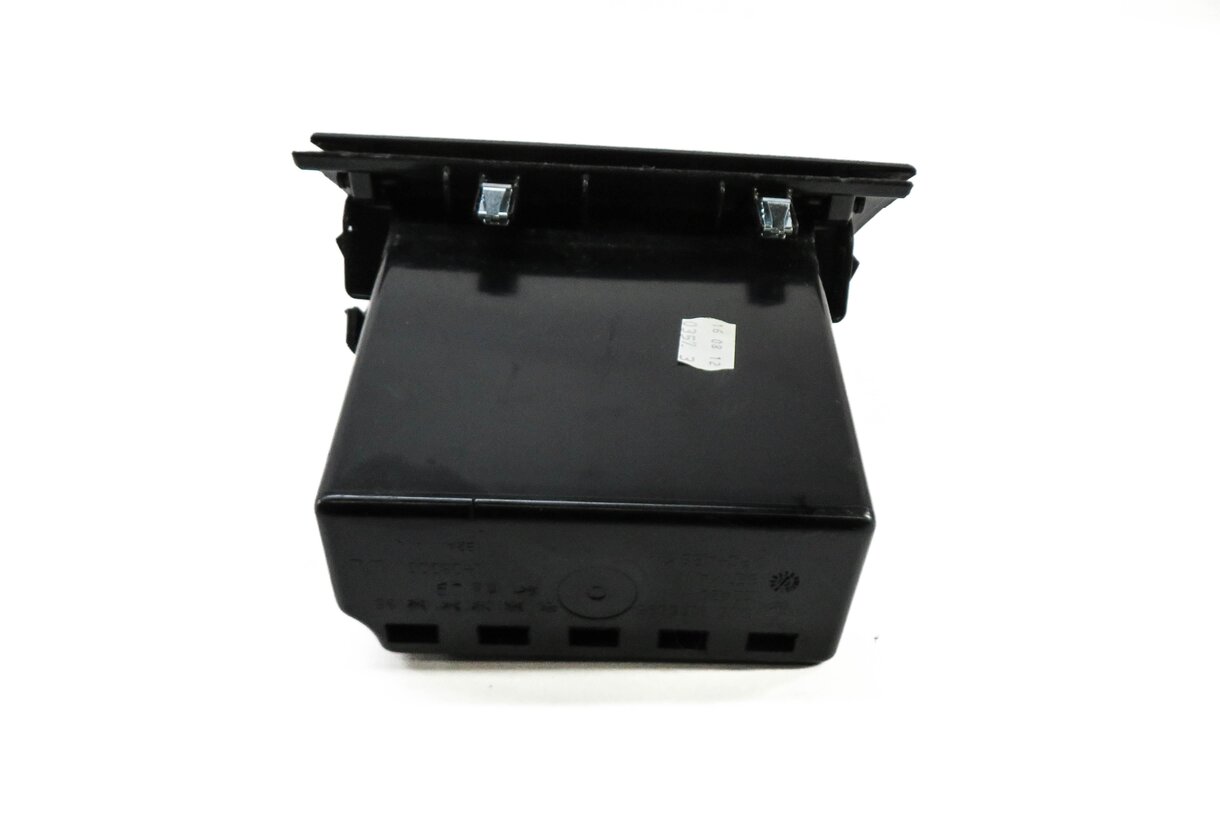 Thumbnail 3: 2013 BMW M5 ///M (F10) LEFT FRONT DRIVER DASH STORAGE COMPARTMENT BOX (BLACK)