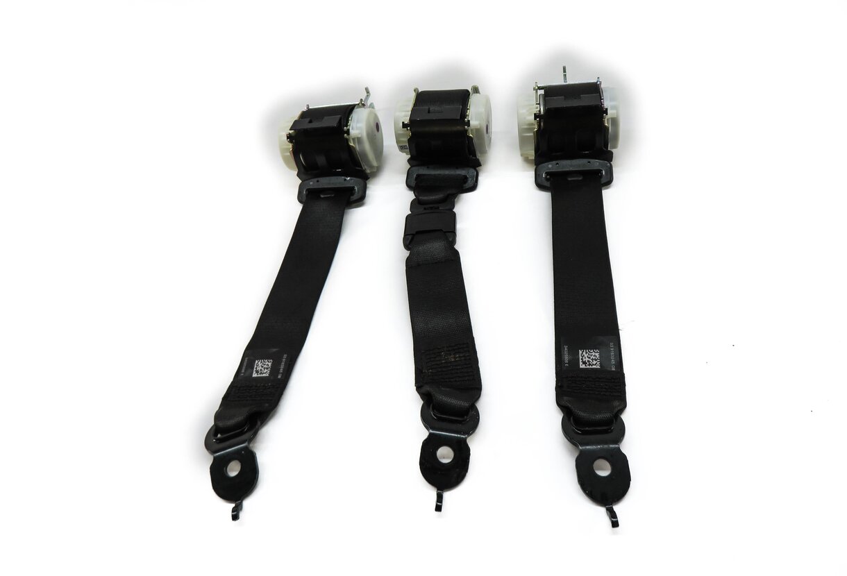 Thumbnail 5: 2013 BMW M5 ///M (F10) REAR SEAT SEATBELT RETRACTOR SET-3 (BLACK)