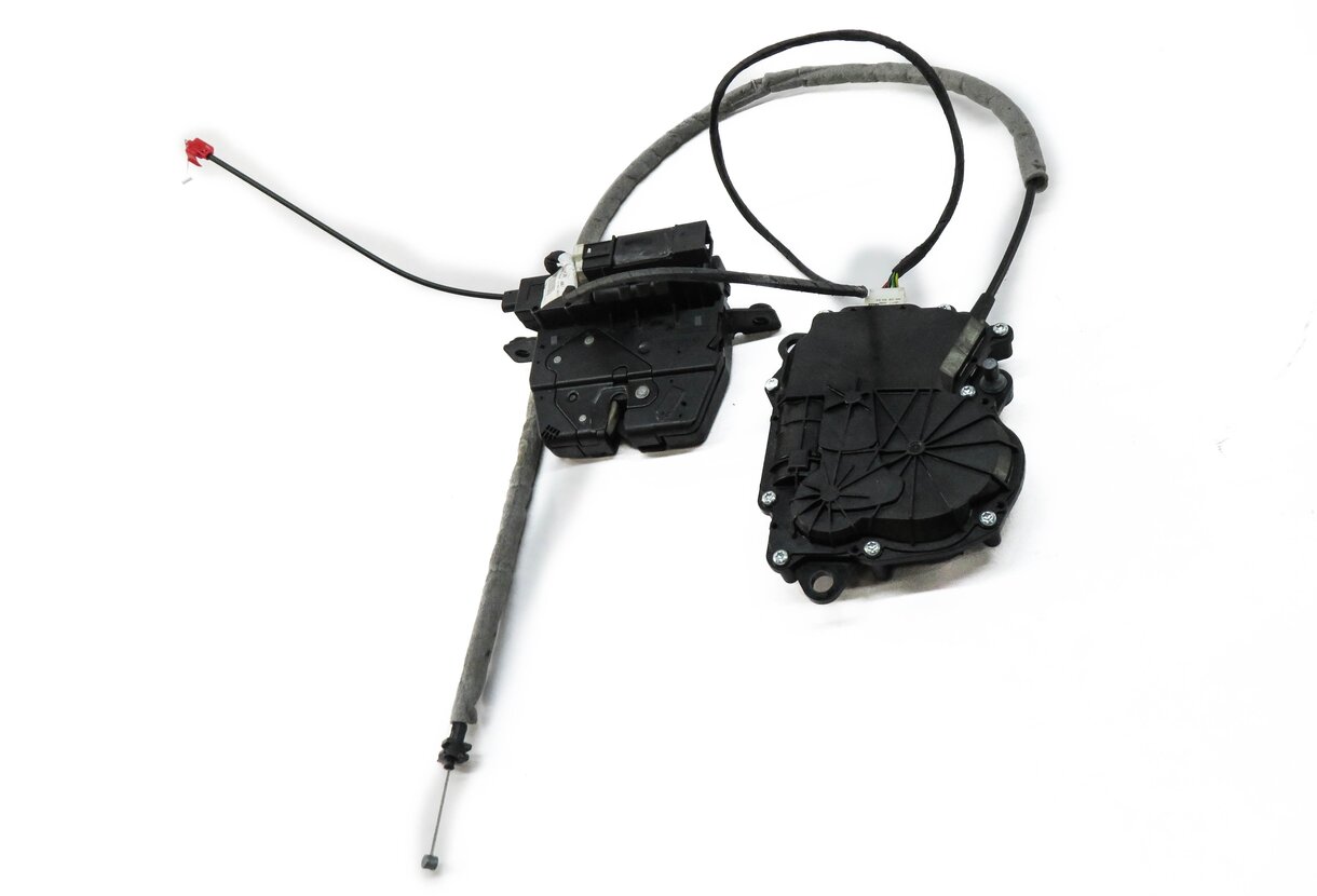 Thumbnail 2: 2013 BMW M5 ///M (F10) REAR TRUNK LOCK LATCH ACTUATOR w/ SOFT CLOSE MOTOR