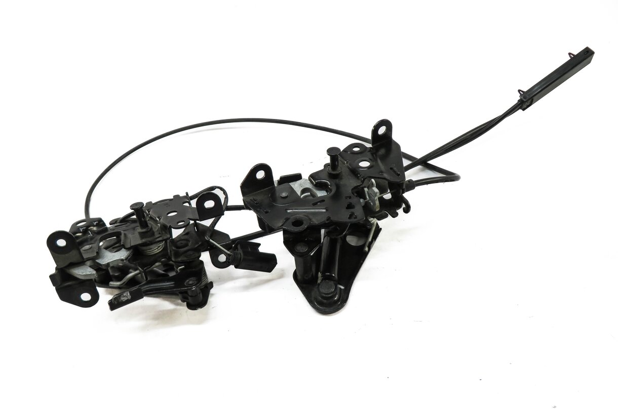 Thumbnail 2: 2013 BMW M5 ///M (F10) FRONT LEFT & RIGHT LOWER HOOD LOCK LATCH SET-2 w/ CABLE