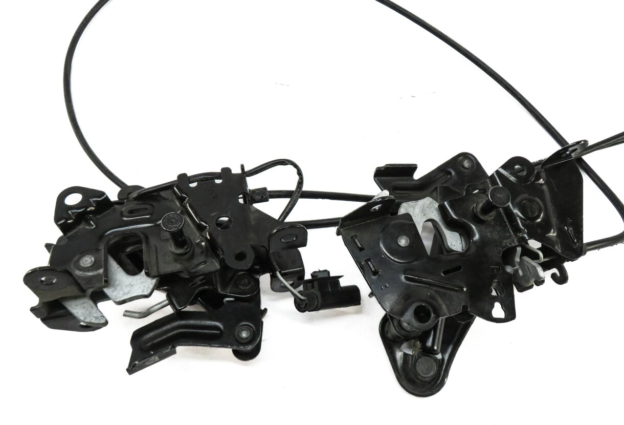 Thumbnail 3: 2013 BMW M5 ///M (F10) FRONT LEFT & RIGHT LOWER HOOD LOCK LATCH SET-2 w/ CABLE