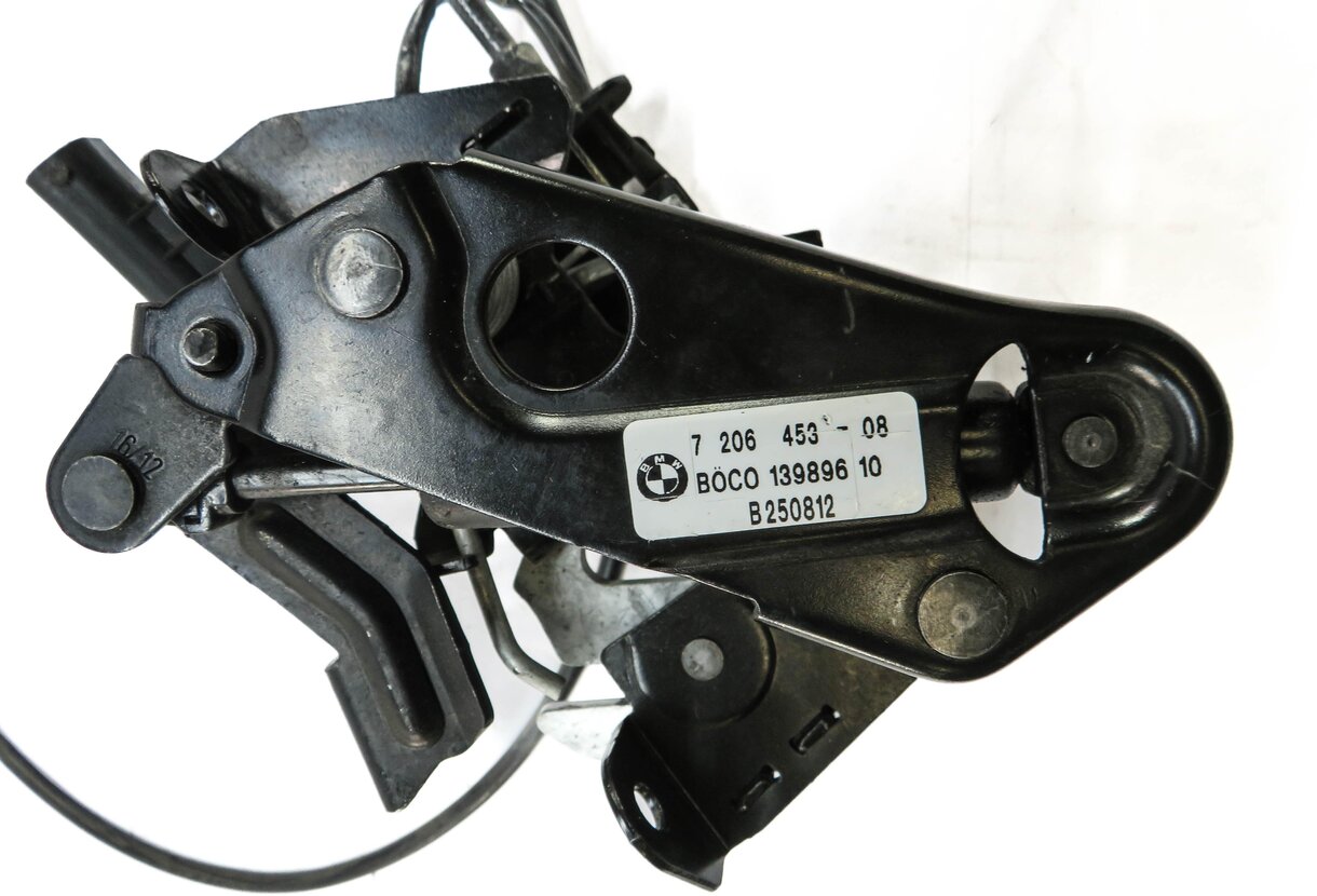 Thumbnail 6: 2013 BMW M5 ///M (F10) FRONT LEFT & RIGHT LOWER HOOD LOCK LATCH SET-2 w/ CABLE