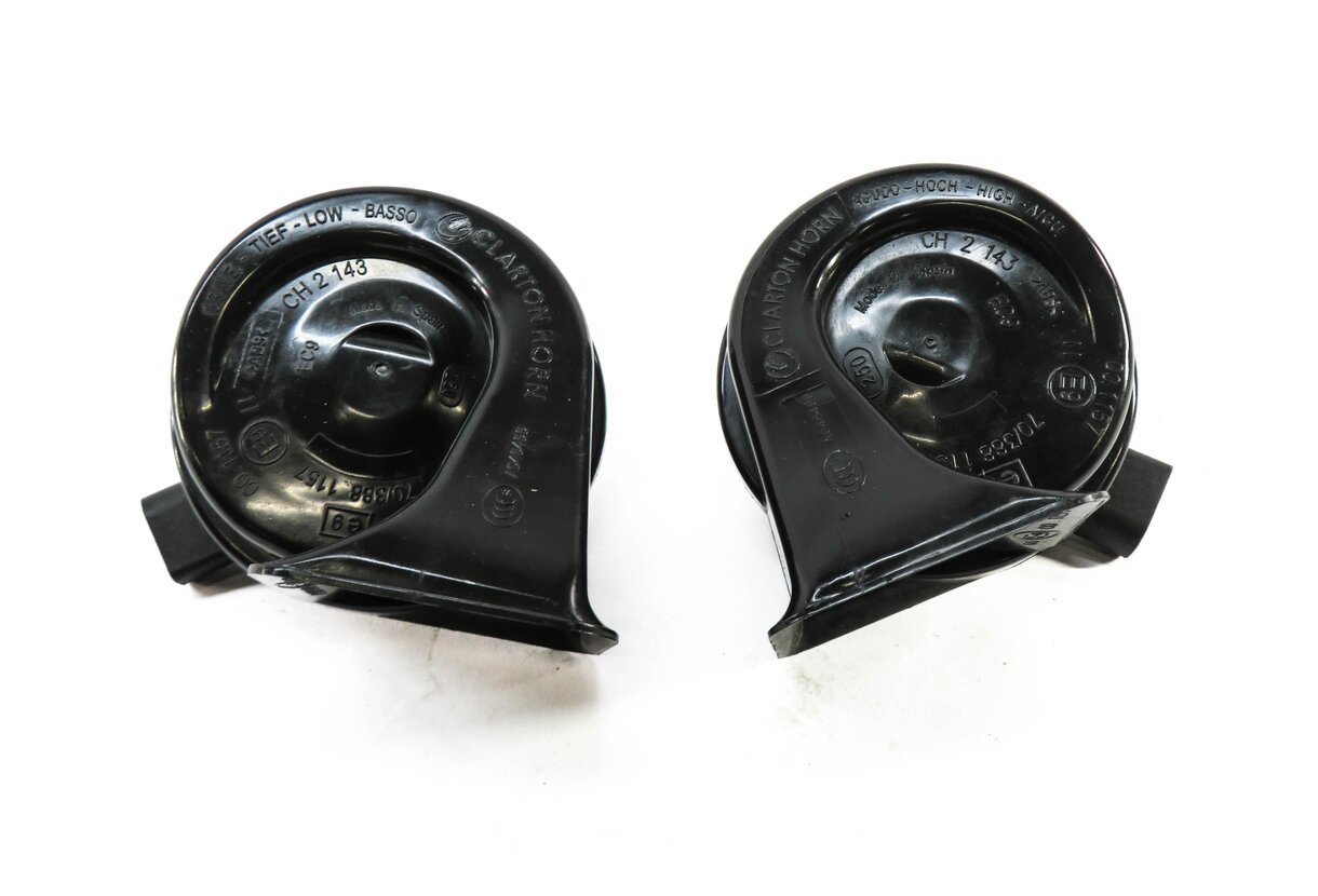 Thumbnail 2: 11-16 BMW 528i 535i 535iGT 550i 550iGT M5 (F10 F07) HIGH & LOW TONE HORN SET