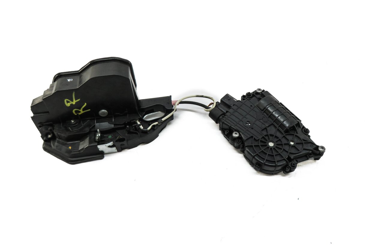 Thumbnail 2: 2011-2016 BMW 528i 535i 550i M5 (F10) RIGHT REAR SOFT CLOSE DOOR LOCK LATCH SET