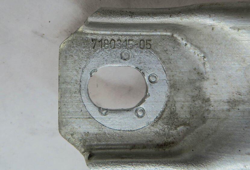 Thumbnail 5: 2013 BMW M5 ///M (F10) RADIATOR SUPPORT BRACE BAR BRACKET SET-2