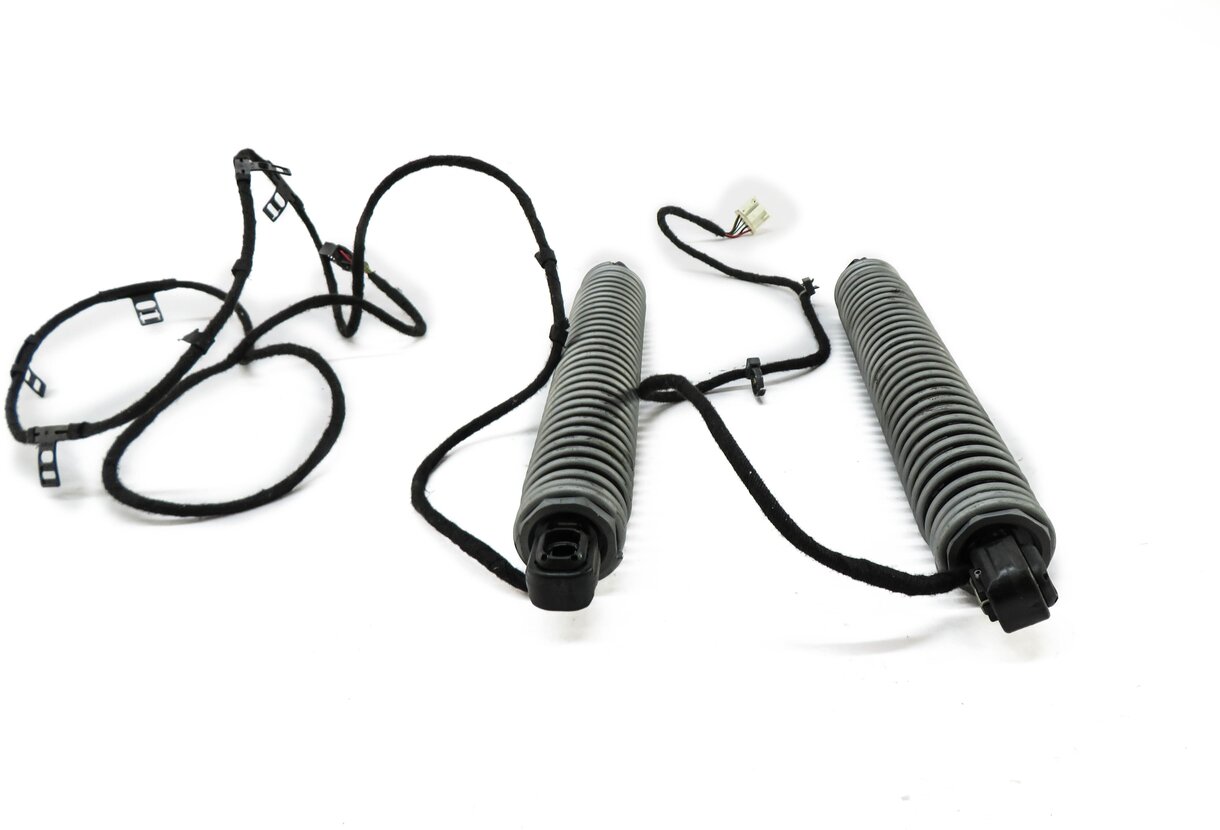 Thumbnail 4: 2013 BMW M5 ///M (F10) LEFT & RIGHT REAR TRUNK SHOCK STRUT SET-2 (ELECTRIC)