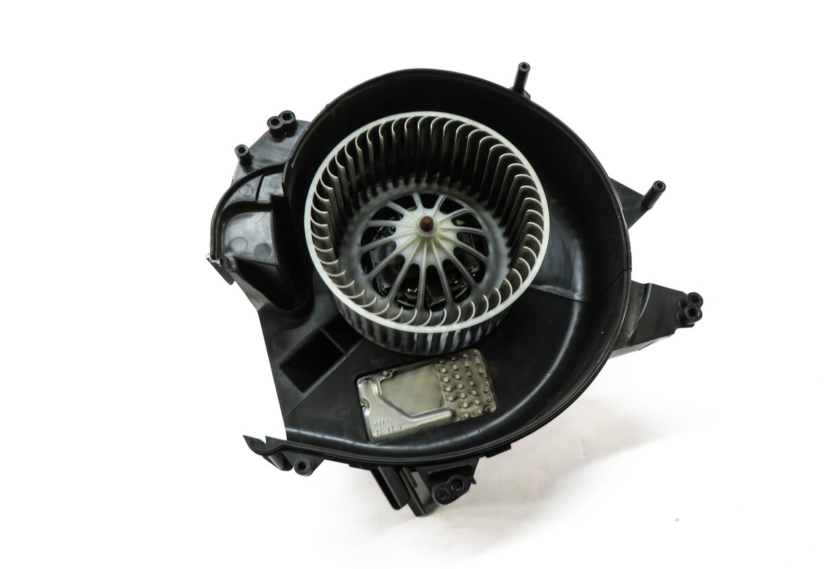 09-18 BMW 528i 535i 550i 640i M6 740i 750i 760i (F01 F06 F10 F12) BLOWER MOTOR