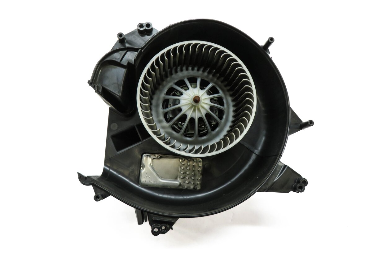 Thumbnail 2: 09-18 BMW 528i 535i 550i 640i M6 740i 750i 760i (F01 F06 F10 F12) BLOWER MOTOR