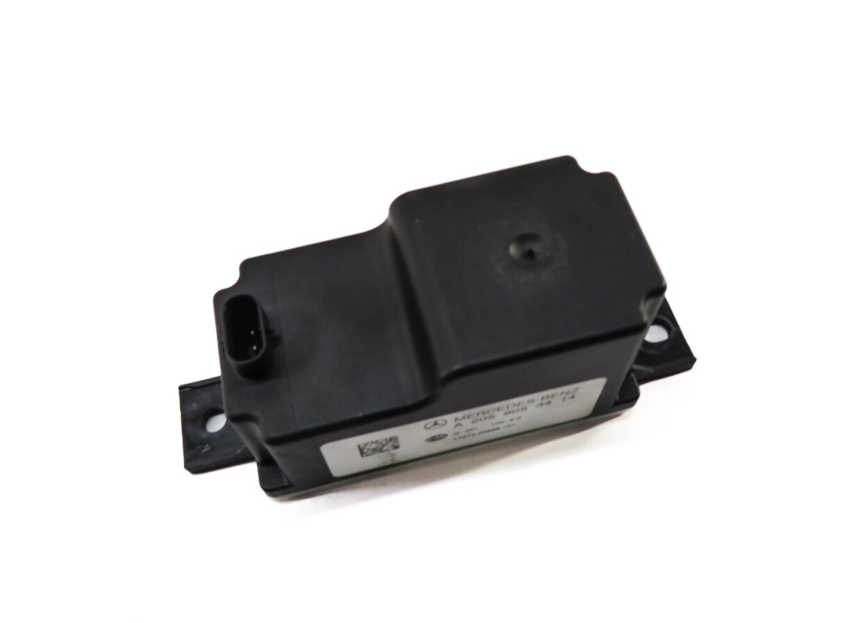 2017-2020 MERCEDES GLC43 GLC300 CLS (W257 X253) VOLTAGE CONVERTER MODULE