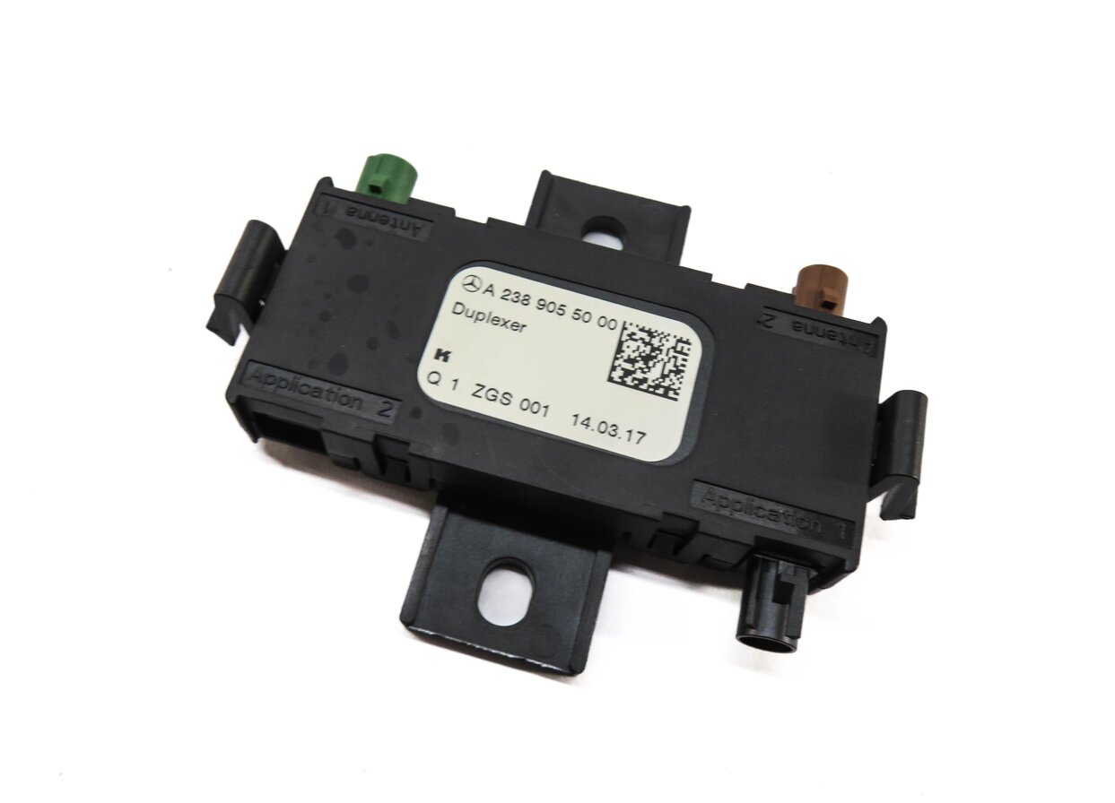 2017 MERCEDES GLC300 (X253) RADIO STEREO ANTENNA DUPLEXER MODULE