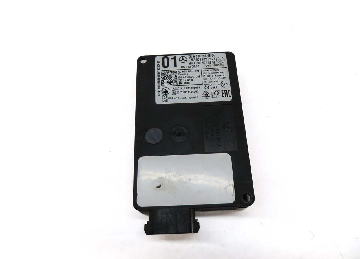 Thumbnail 2: 2017 MERCEDES GLC300 (X253) BLIND SPOT RADAR SENSOR MODULE