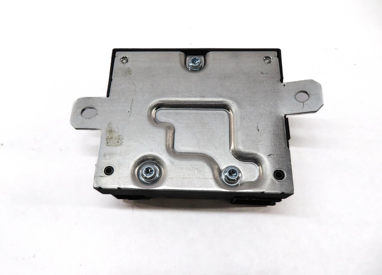 Thumbnail 3: 2017-2020 MERCEDES C-CLASS E-CLASS S-CLASS GLC43 GLC300 - FUEL PUMP MODULE