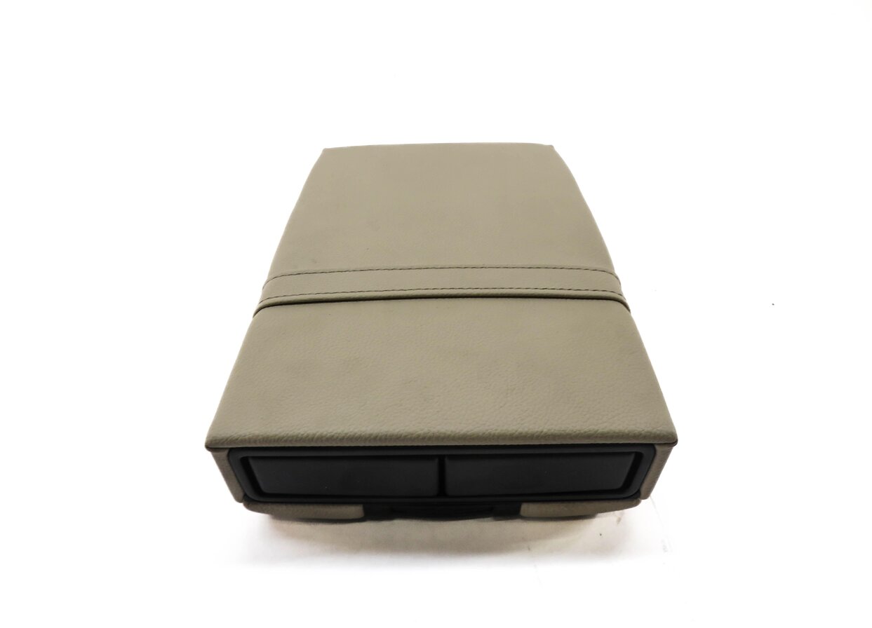 Thumbnail 2: 2017 MERCEDES GLC300 (X253) REAR SEAT CENTER CONSOLE ARMREST COMPARTMENT (BEIGE)
