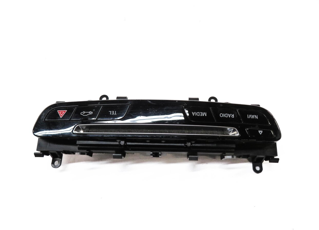 Thumbnail 2: 2015-2019 MERCEDES C63 C300 C400 GLC43 GLC300 (W205 X253) RADIO STEREO FACEPLATE
