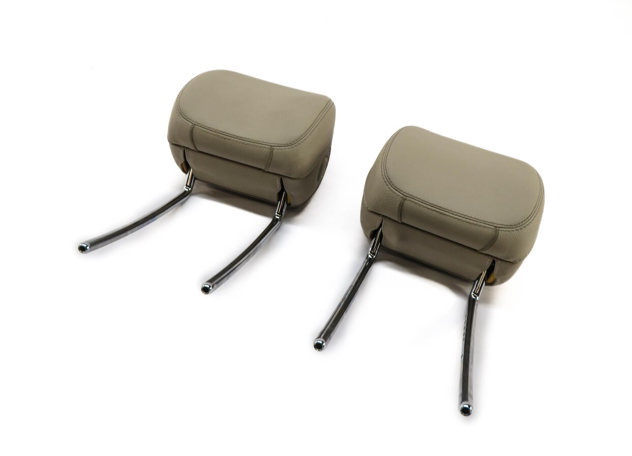 2017 MERCEDES GLC300 (X253) FRONT LEFT & RIGHT SEAT HEADREST SET-2 (BEIGE)