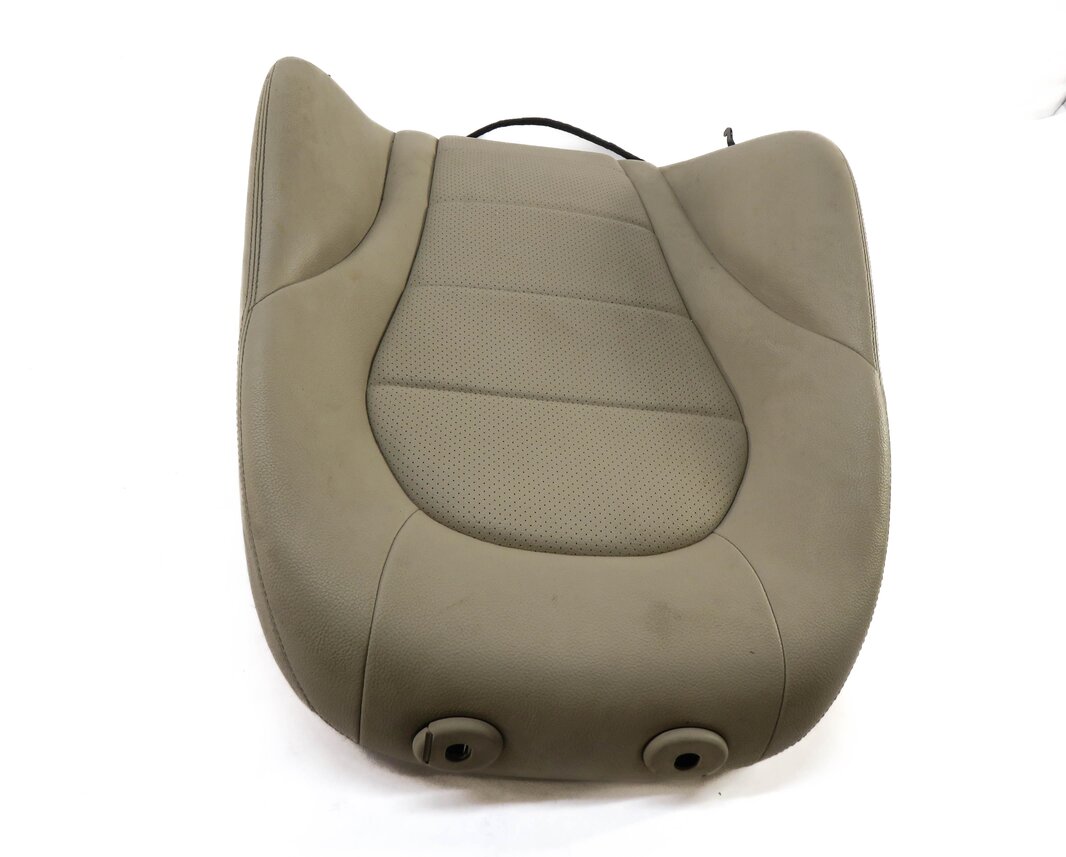Thumbnail 3: 2017 MERCEDES GLC300 (X253) RIGHT FRONT PASSENGER UPPER TOP SEAT CUSHION (BEIGE)