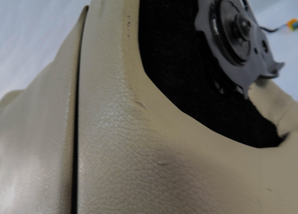 Thumbnail 8: 2017 MERCEDES GLC300 (X253) RIGHT FRONT PASSENGER UPPER TOP SEAT CUSHION (BEIGE)