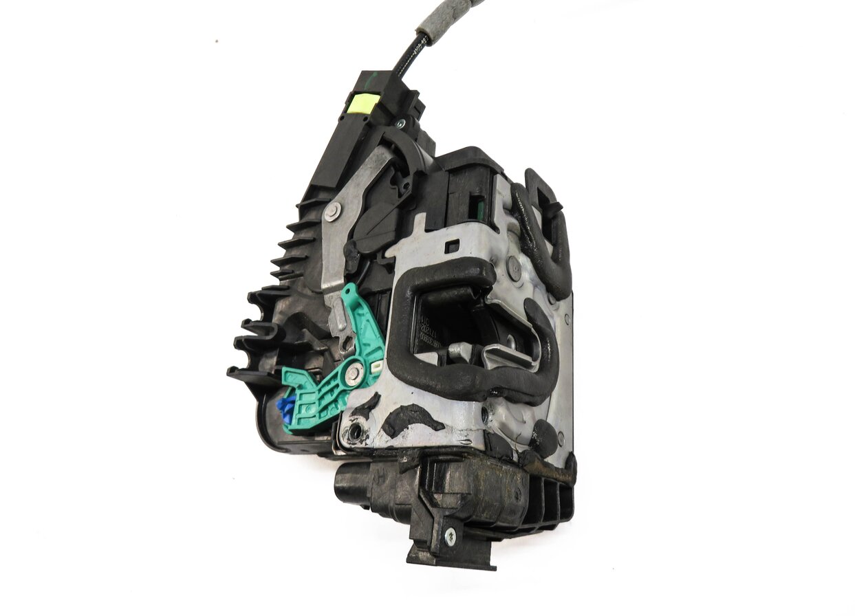 Thumbnail 3: 2015-2022 MERCEDES C / E / GLC / GLE / GLS CLASS - LEFT REAR DOOR LOCK LATCH