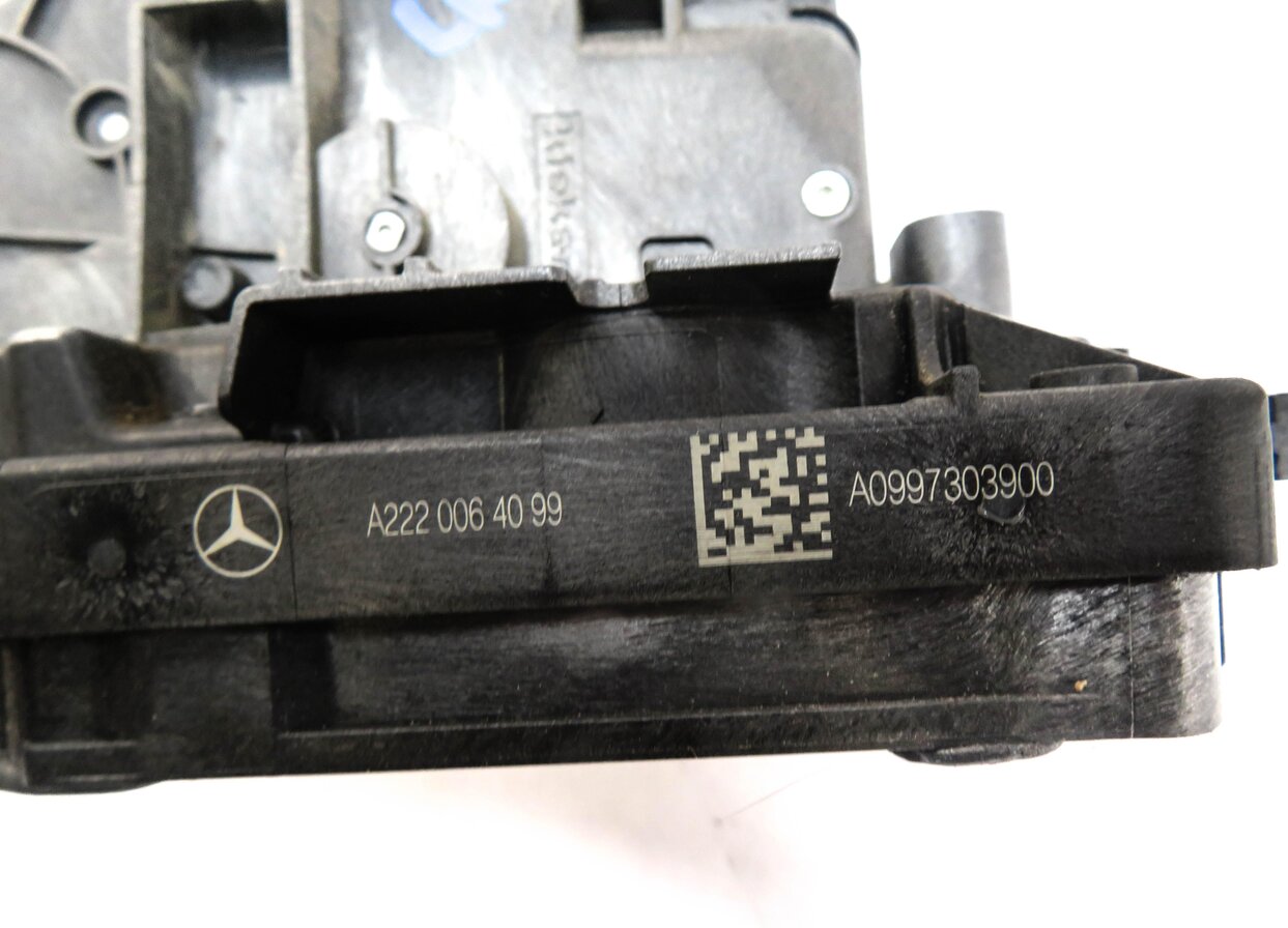 Thumbnail 4: 2015-2022 MERCEDES C / E / GLC / GLE / GLS CLASS - LEFT REAR DOOR LOCK LATCH