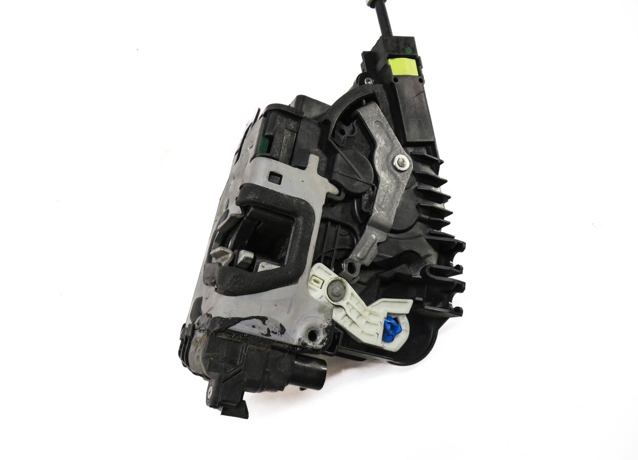 Thumbnail 3: 2016-2021 MERCEEDES GLC43 GLC63 GLC300 (X253) RIGHT FRONT PASSENGER DOOR LATCH