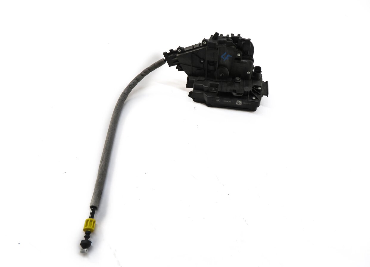 16-21 MERCEEDES GLC43 GLC63 GLC300 GLC350E (X253) LEFT FRONT DRIVER DOOR LATCH