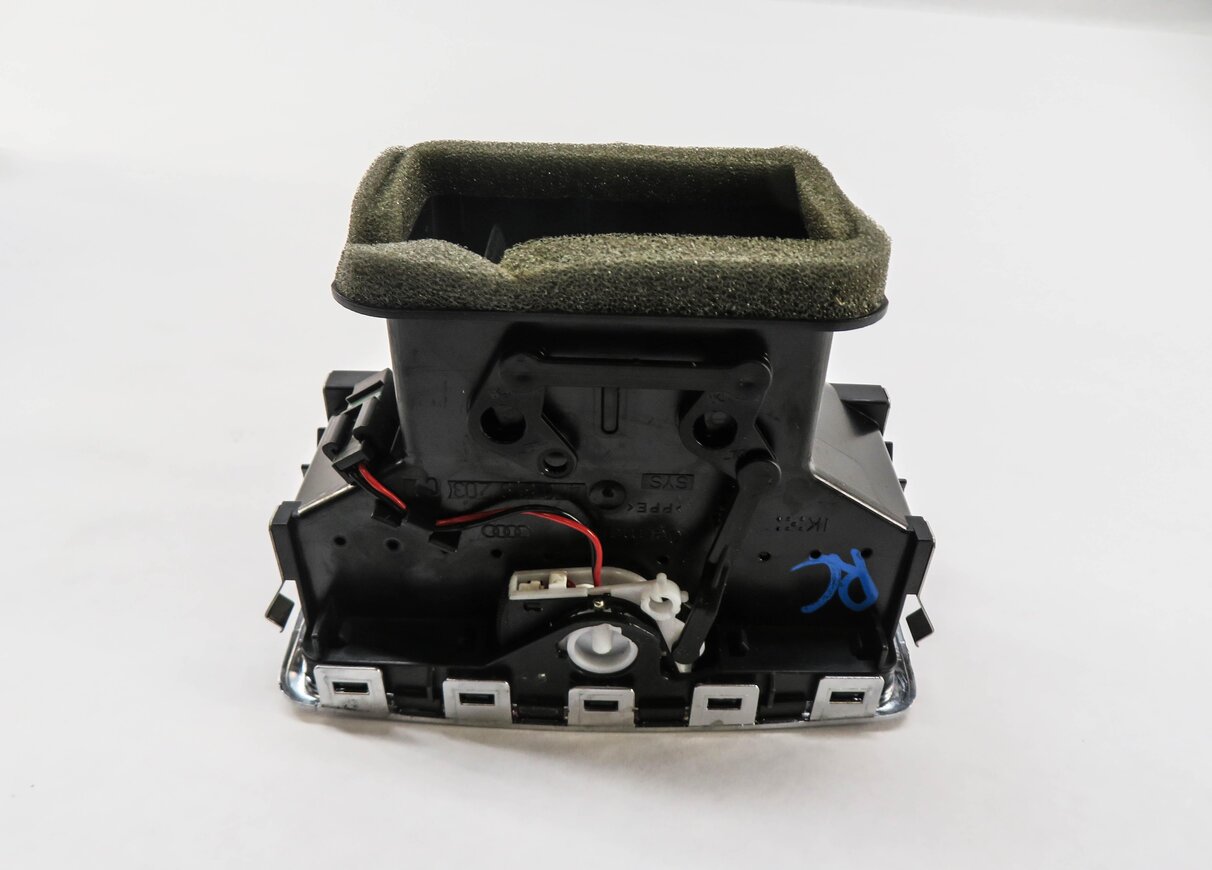Thumbnail 5: 2010 AUDI A6 (C6) REAR CENTER CONSOLE A/C HEATER AIR VENT (BLACK & CHROME)