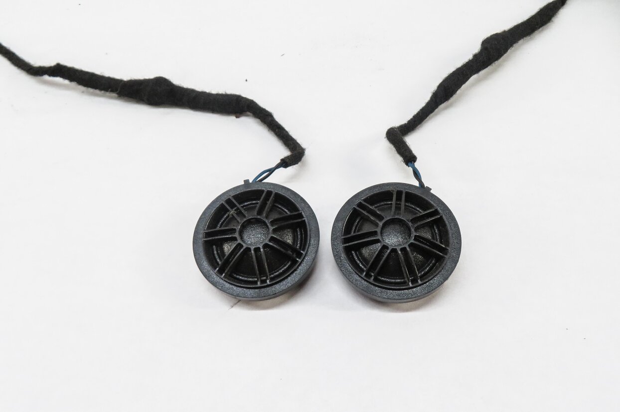 Thumbnail 9: 2012 BMW X5 (E70) RADIO STEREO SUB SUBWOOFER TWEETER SPEAKER SET