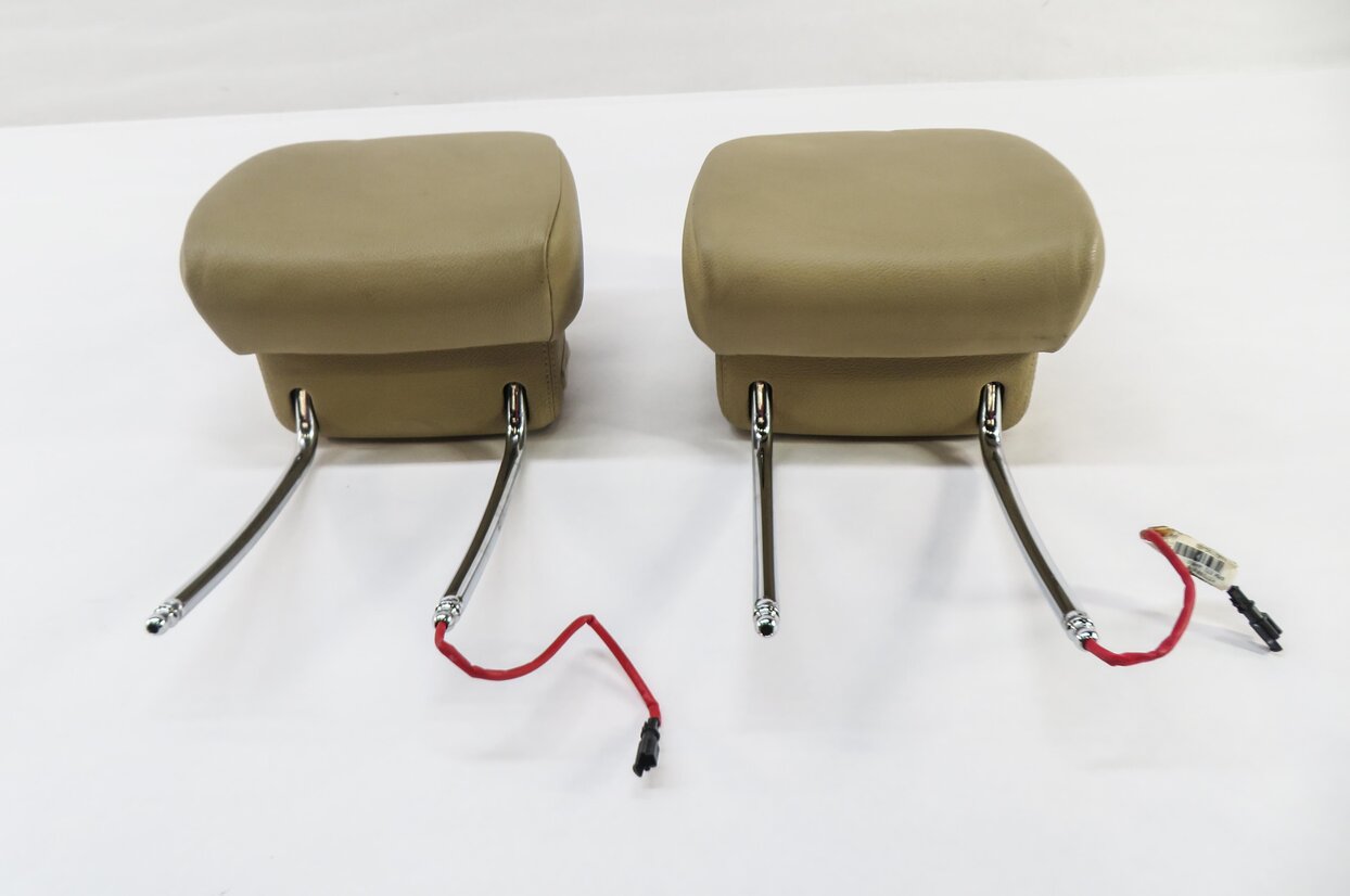 Thumbnail 2: 2012 BMW X5 (E70) FRONT LEFT & RIGHT SEAT HEADREST SET (BEIGE LEATHER)