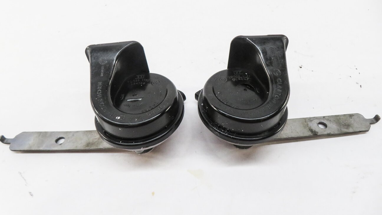 Thumbnail 3: 2010-2014 BMW X5 X6 (E70 E71) HIGH & LOW TONE SAFETY HORN SET-2