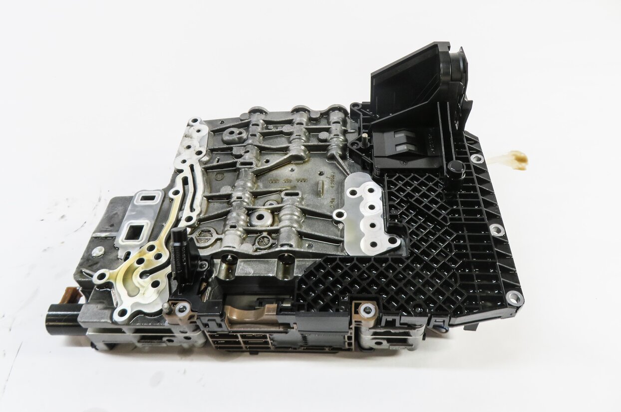 Thumbnail 2: 2012-2013 BMW X5 (E70) DIESEL - 6HP26 AUTOMATIC TRANSMISSION VALVE BODY