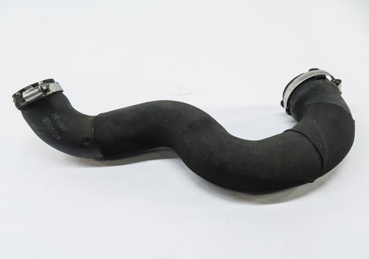 Thumbnail 3: 2010 AUDI A5 (B8 8T) 2.0L CAEB TURBO ENGINE RIGHT INTERCOOLER HOSE PIPE TUBE